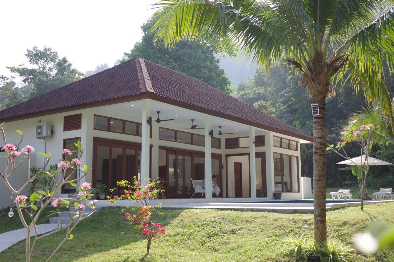 Villa Meranti - Spacious Private Pool Villa Pantai Cenang  Dış mekan fotoğraf